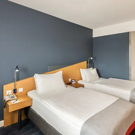 Express Muelheim By Ihg Hotel 3*