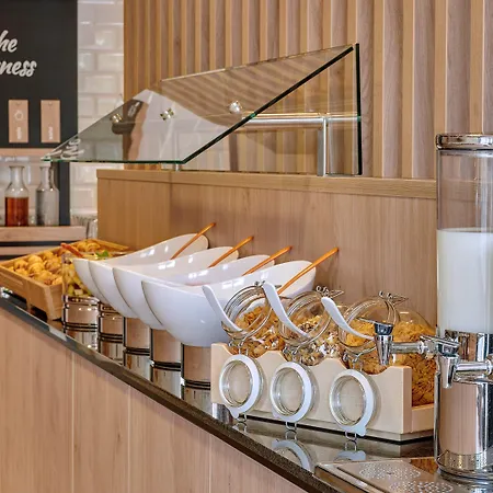 Express Muelheim By Ihg Otel 3*
