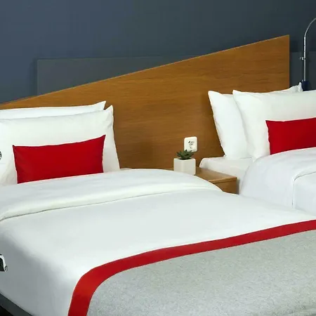 Hotel Express Muelheim By Ihg Köln