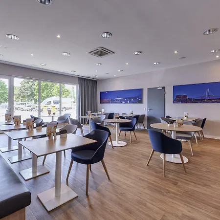 Hotel Express Muelheim By Ihg 3*