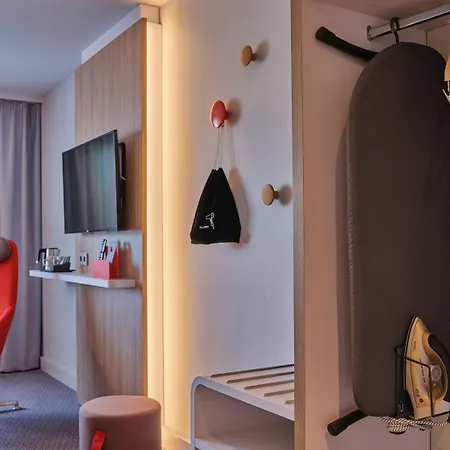 Express Muelheim By Ihg Hotel Cologne