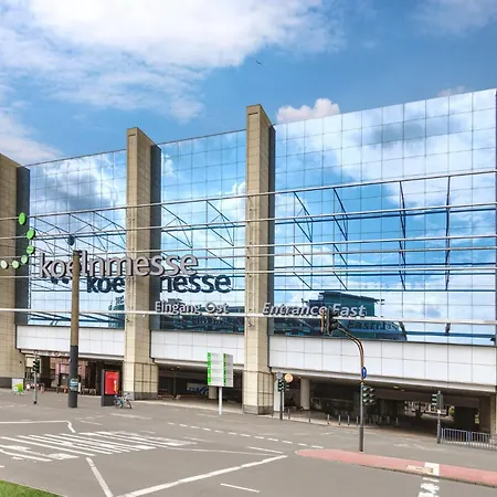 Express Muelheim By Ihg Отель 3*
