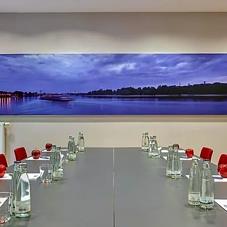 Express Muelheim By Ihg Szálloda 3*