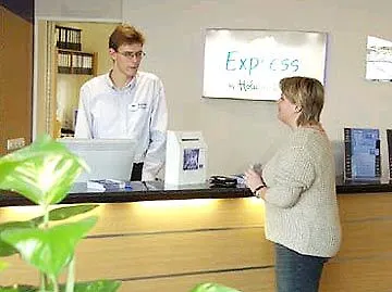 Hotel Express Muelheim By Ihg 3*