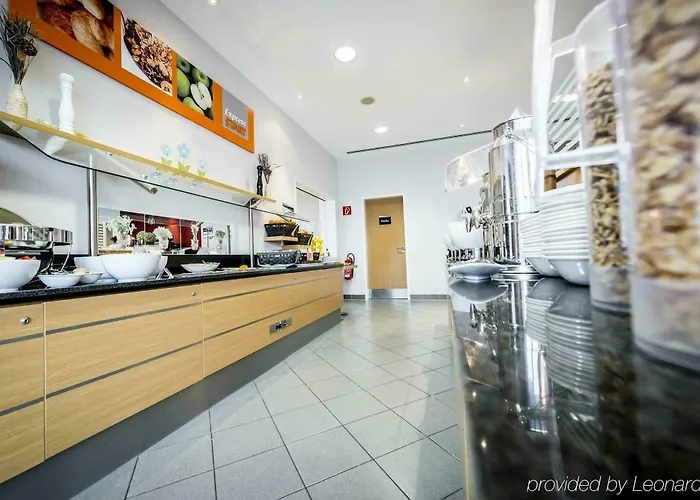 Express Muelheim By Ihg 3*