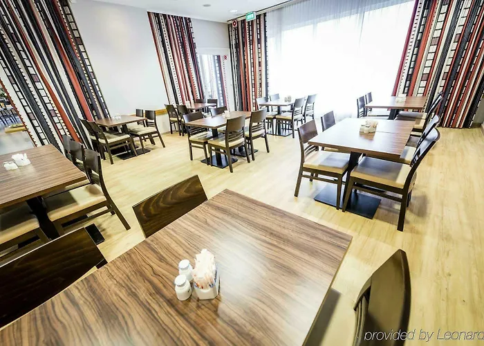 Express Muelheim By Ihg Кёльн