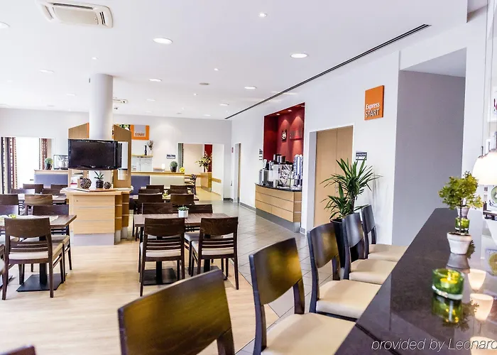 Express Muelheim By Ihg 3*