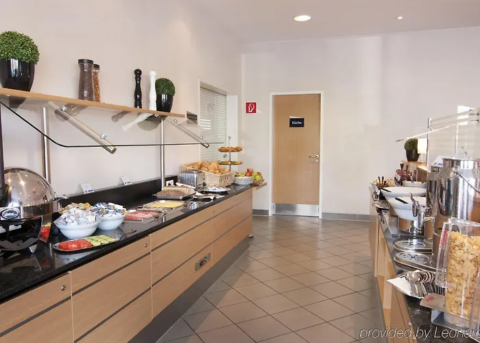 Hotel Express Muelheim By Ihg Kolonia