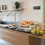 Hotel Express Muelheim By Ihg Colonia
