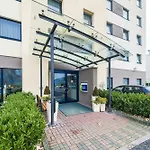 Hotel Express Muelheim By Ihg Colonia