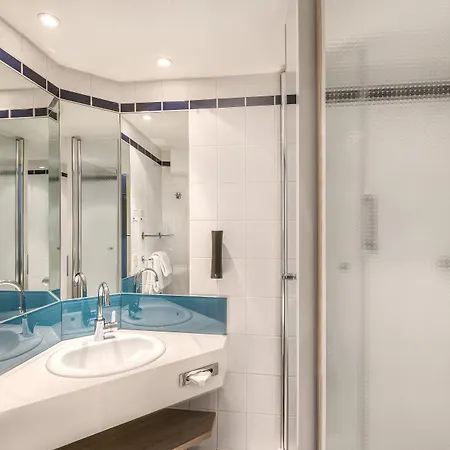 Express Muelheim By Ihg 科隆