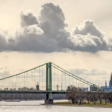 Express Muelheim By Ihg 3* 科隆